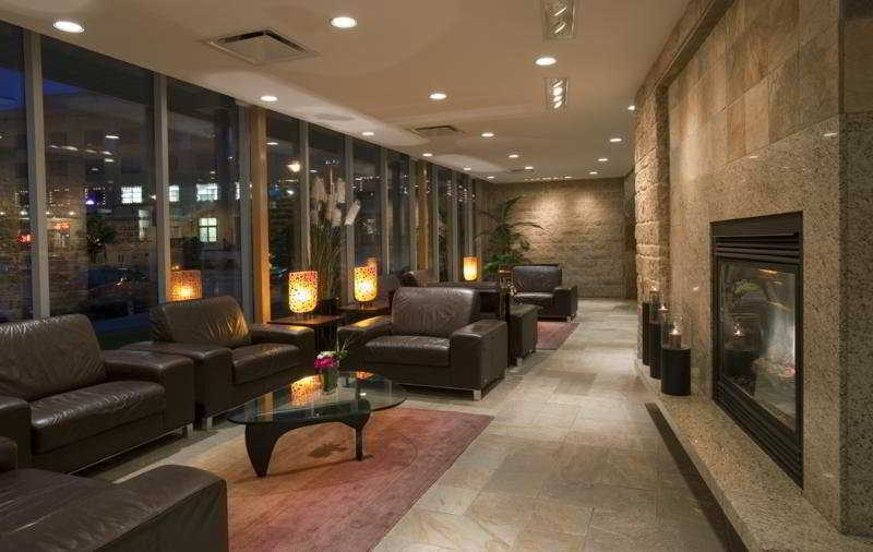 Hotel At The Forks Winnipeg